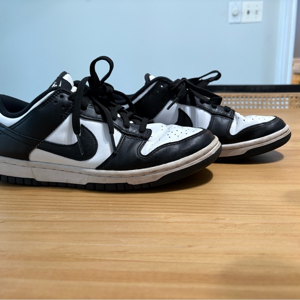 Women’s Nike Dunk Pandas size 8.5